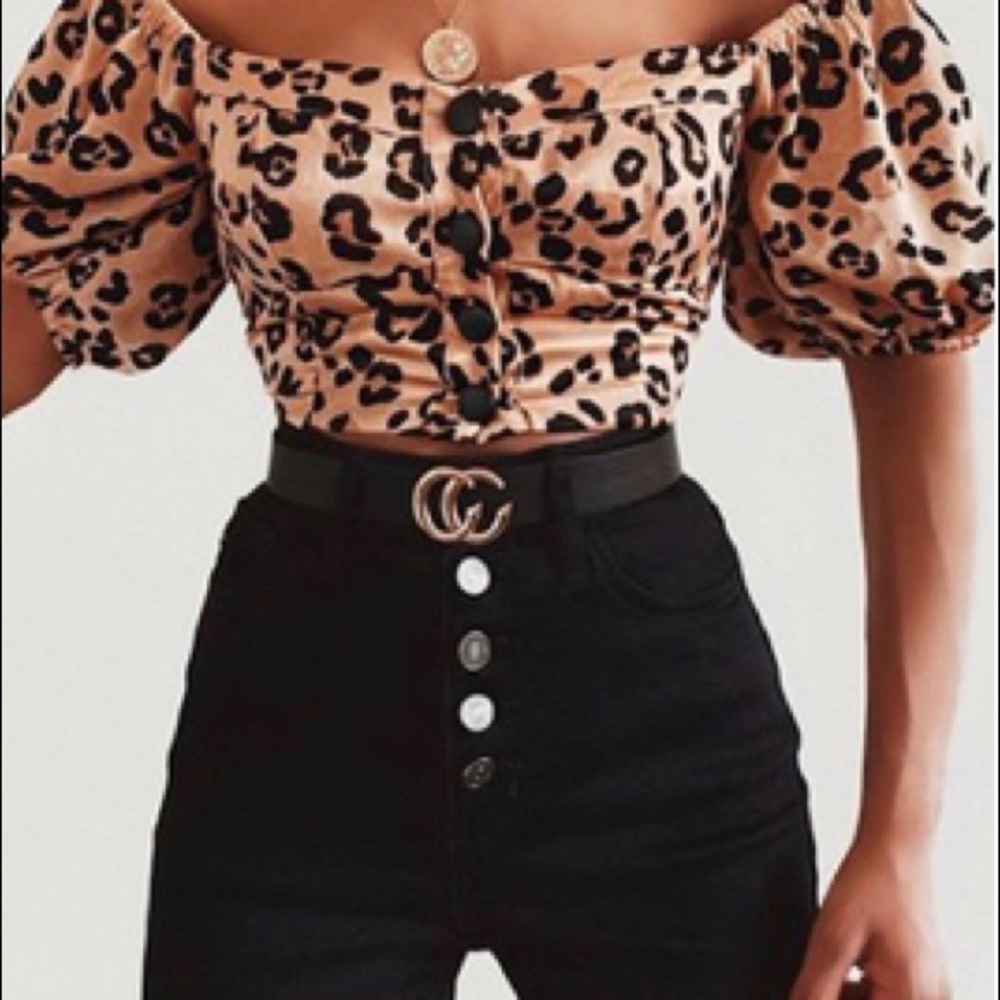 Olivaceous leopard crop top